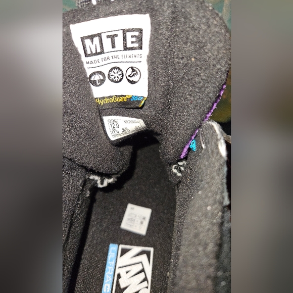 Vans Never worn size 12. - Picture 4 of 6